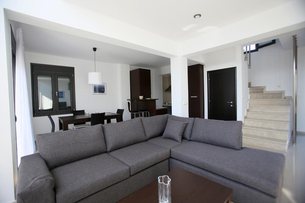 Sunny Sani Luxury Villas ห้อง รูปภาพ