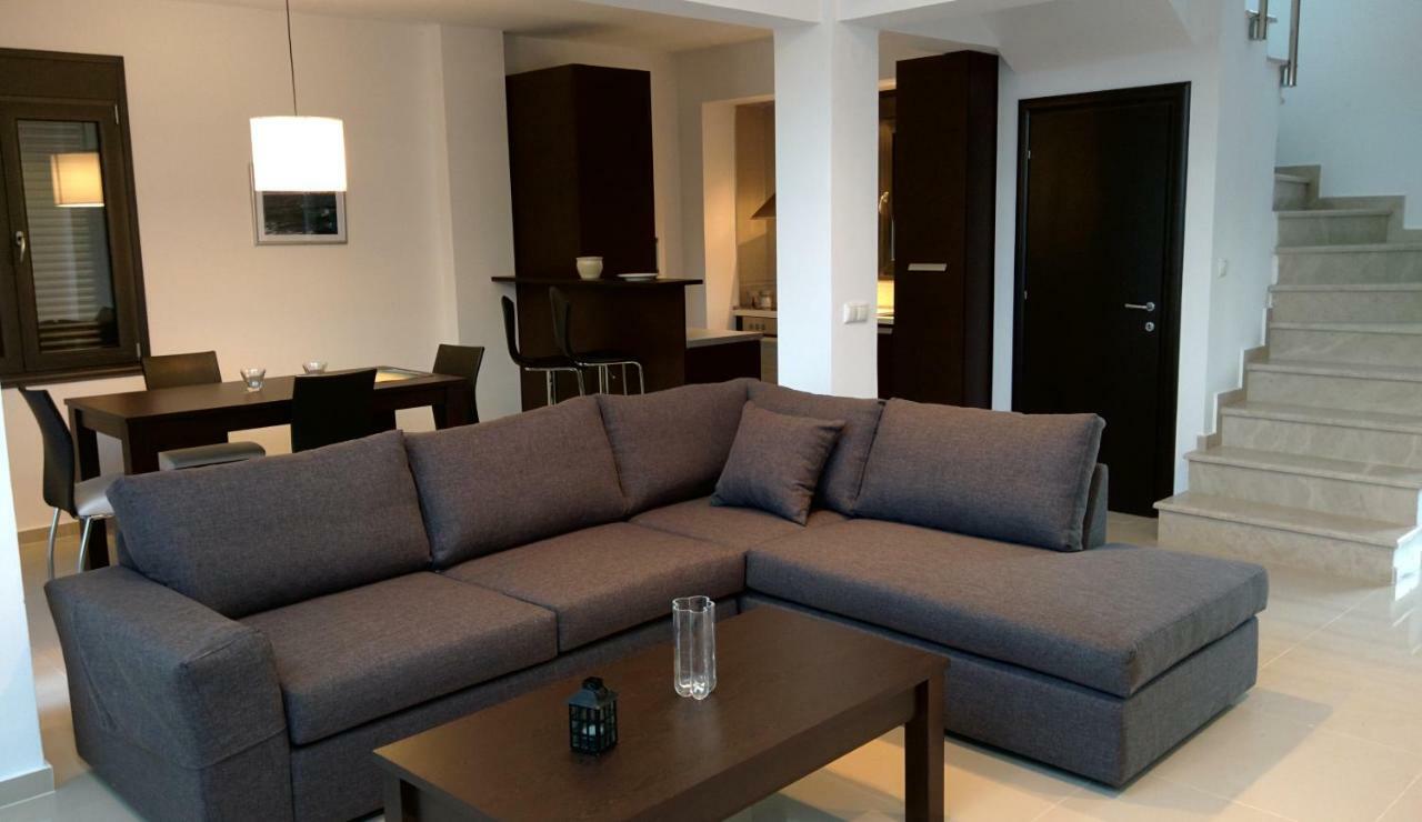 Sunny Sani Luxury Villas ภายนอก รูปภาพ